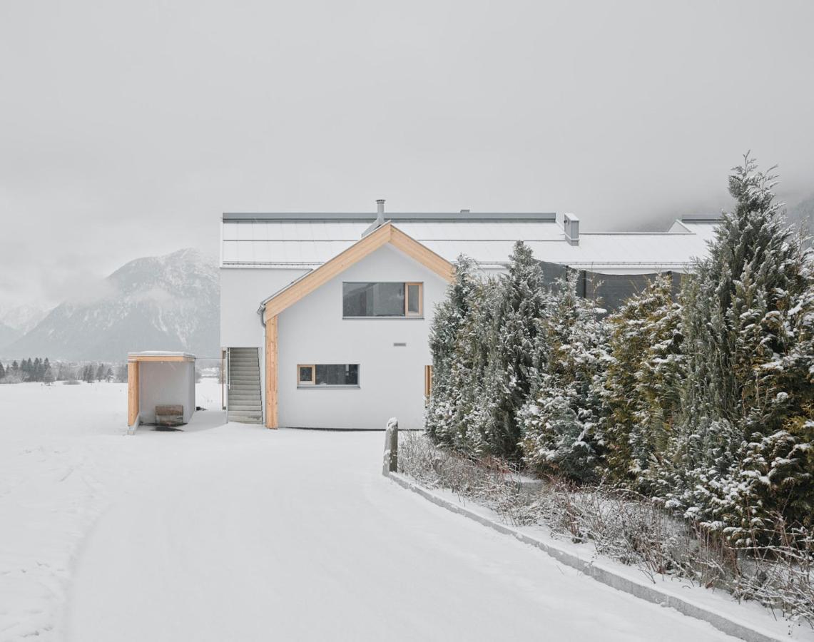 Urban Mountain Chalet With Lake View Maurach  Eksteriør billede